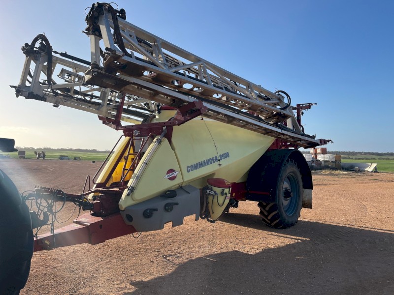 2015 Hardi 8500 Commander Boom Spray