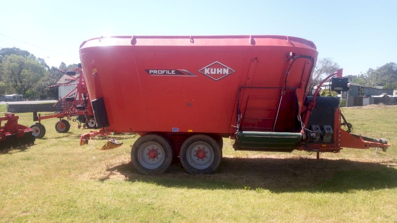 2022 Kuhn Vertical Mixer Profile 2DL