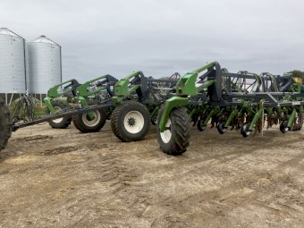 2018 Boss TX 65 Bridge Frame Planter with Simplicity Air Cart