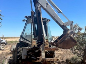 Case 580D Industrial Loader with Backhoe