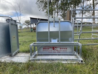 2023 Beef Boss "Mulga" Suspended Roll Over Calf Cradle