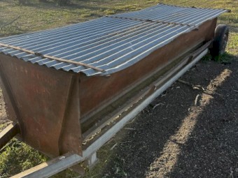 Sheep feeder
