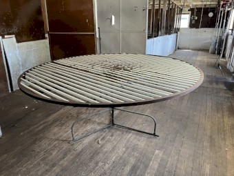 Wool tables 