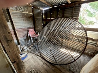 Wool tables 