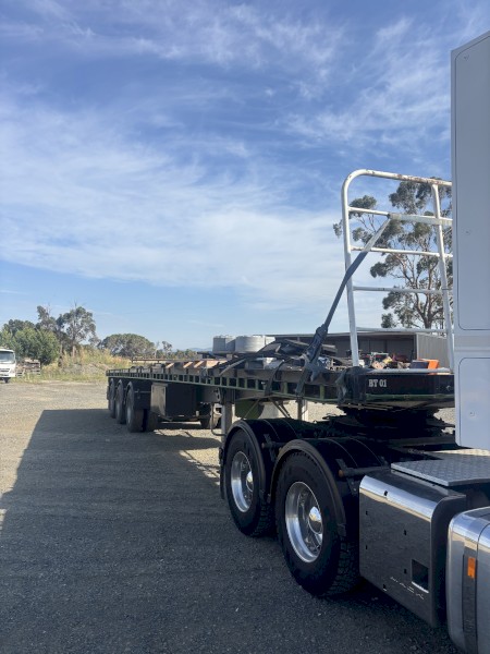 1987 44ft  Freighter Flat Top