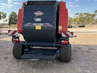 Kuhn VB 3160 Optifeed Baler 