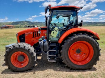 2021 Kubota M7172 Deluxe Tractor