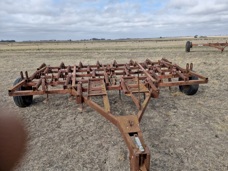 Massey Ferguson 120 Scarifier