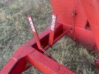 Bromar Multifeeder feed out cart