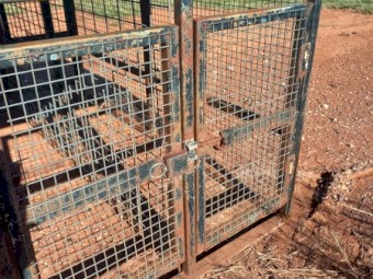 Dog crate for ute