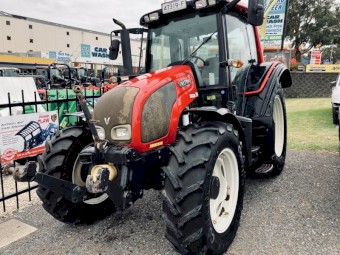 2010 Valtra N92 HiTech Tractor