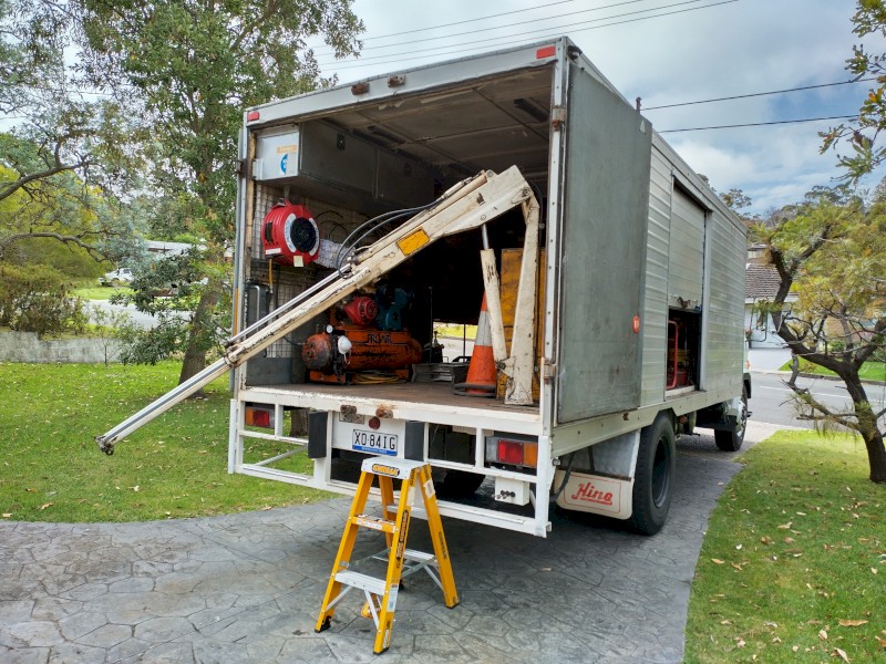 MOBILE MAINTAINANCE AND REPAIR WORKSHOP FF197L HINO 8 TONNER 1990