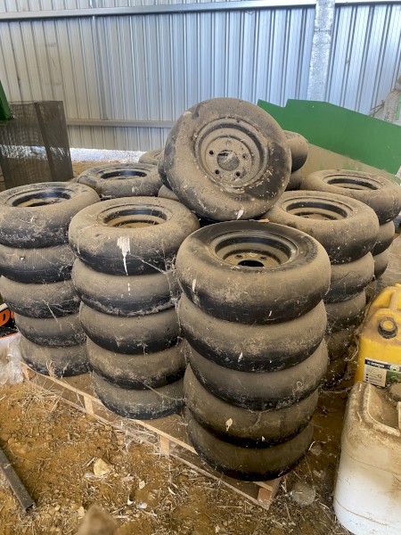 23 x Bourgault Press Wheels