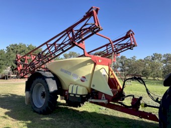 2013 Hardi Navigator 4024 Boom Spray
