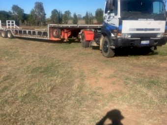 2002 Nissan Diesel