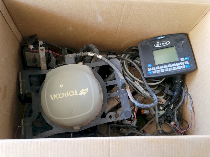 Topcon AGI 4 Receiver and Raven 4600 Spray Controller