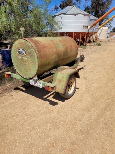 Fuel trailer 
