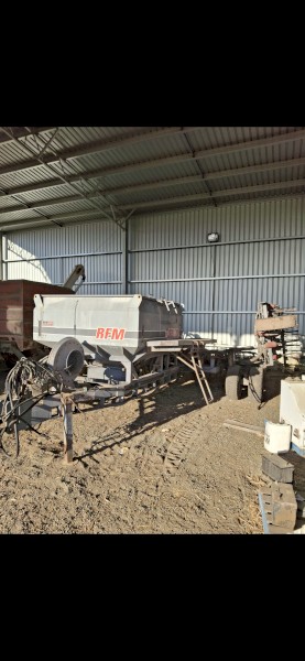 24ft RFM 2000 Air Seeder