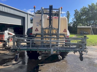 Agrowmaster 1000L Linkage Boom Sprayer