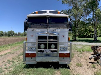1999 Kenworth K100 G Prime Mover