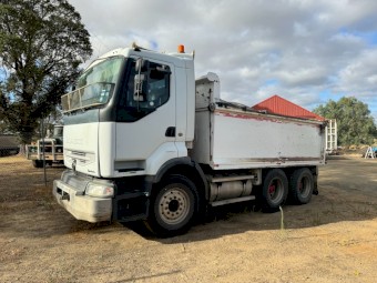2006 Mack Quantum Tipper