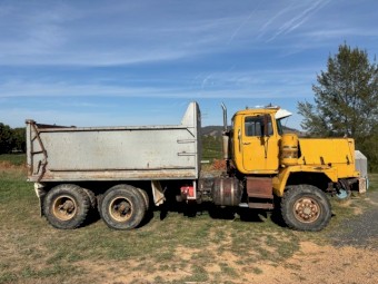 1980 MACK R686 Tip Truck