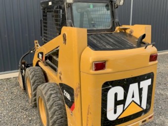 2015 Caterpillar 216B3 Skid Steer Wheeled Loader with 4 in 1 bucket