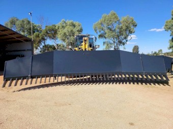 8 Metre stick rakes 