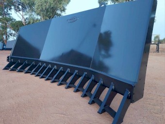 4 Metre stick rakes