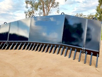 5 Metre stick rakes 
