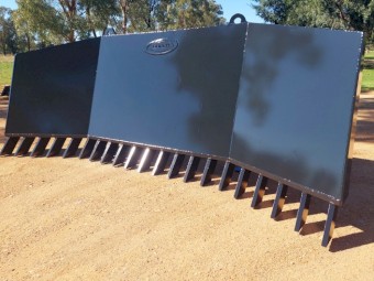 4 Metre stick rakes