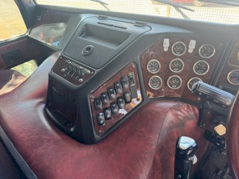 2009 Kenworth K108