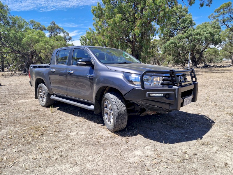 2016 Dual Cab Hilux SR