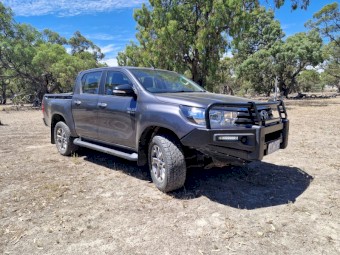 2016 Dual Cab Hilux SR