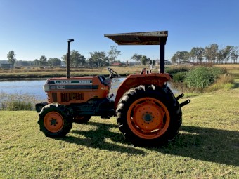 Kubota L3750