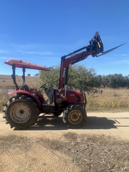  2015 Case Farmall 60b Tractor/Loader
