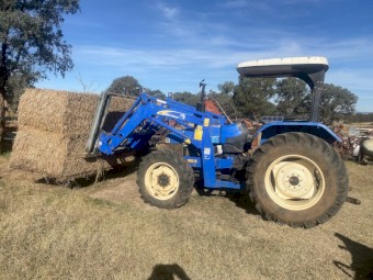 New Holland TT75 Tractor/loader