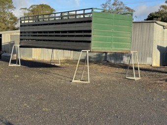 2017 Volvo FE 320 - with Stock Crate