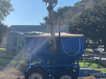 Grain Trail Feeder