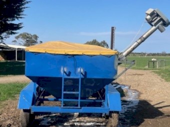Grain Trail Feeder