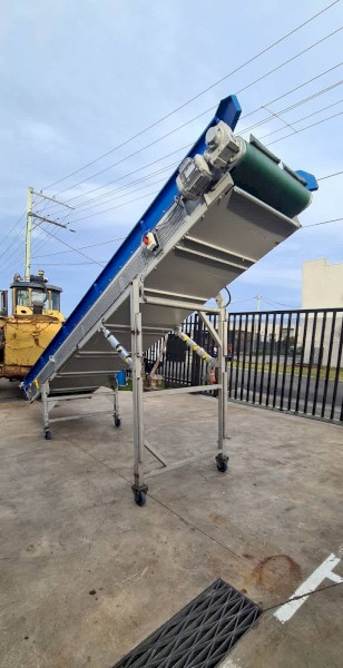 Incline Conveyor