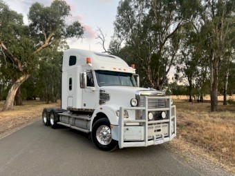 140 tonne GCM  heavy workhorse! 2014 Freightliner Coronado  