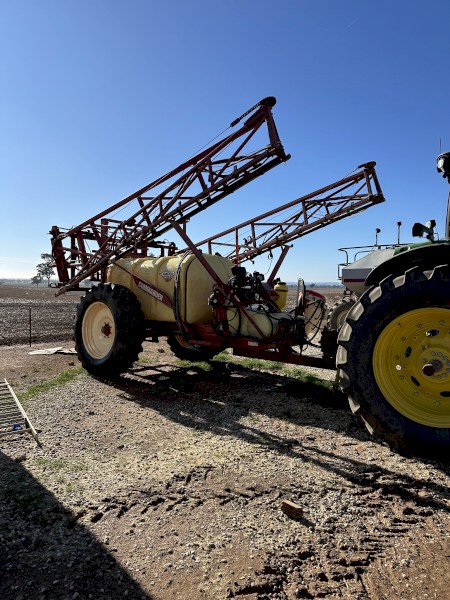 Hardi Commander 4000 24 Boom Spray