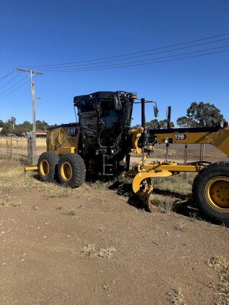 2022 CAT 120M Grader