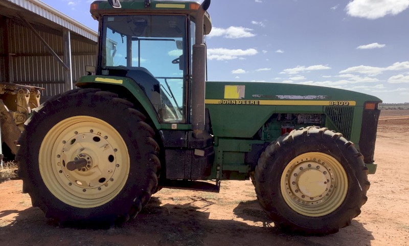1999 John Deere 8400 Tractor