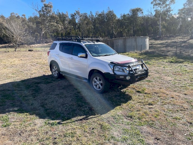 2015 Isuzu MUX LS-U Wagon