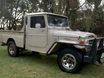 1978 Toyota FJ45 Landcruiser pick-up