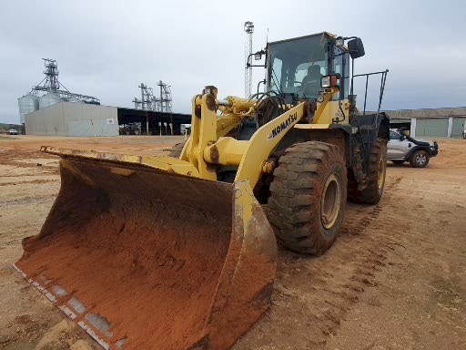 2011 Komatsu WA380-6 Loader