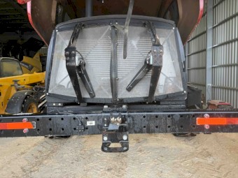 2011 Macdon 205 Windrower 