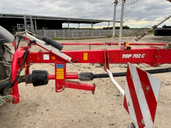 2018 Pottinger Top 702C Hay Rake